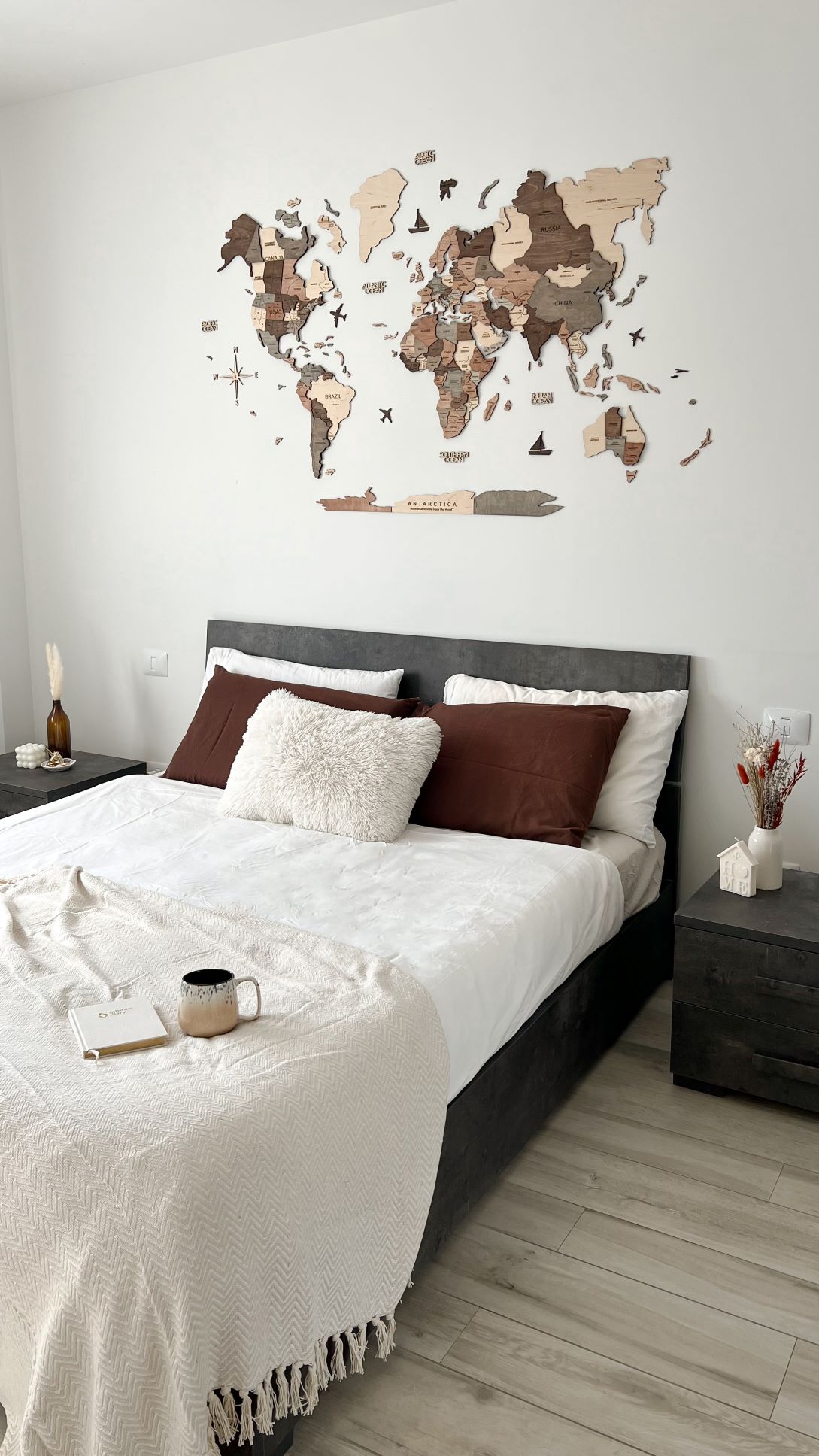 3D Wooden World Map Smokey - Size L Prime