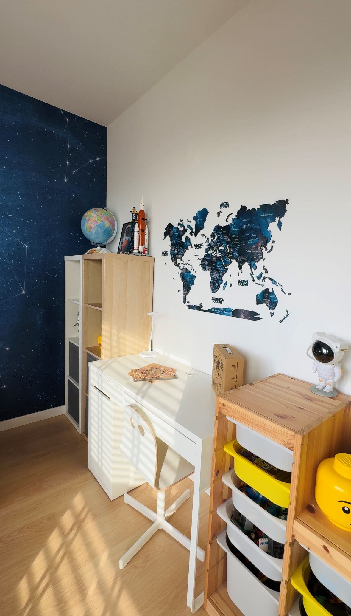 3D Wooden World Map Space - Size L Prime