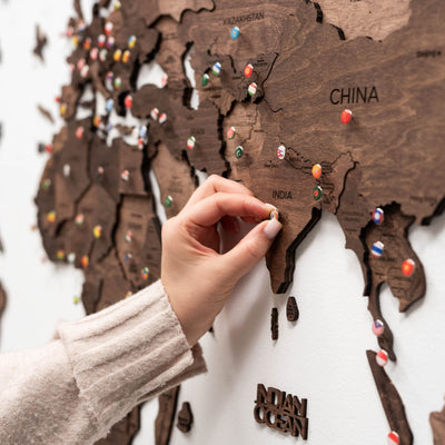 3D Wooden World Map Dark Walnut - Size L Prime